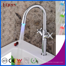 Fyeer China Double Cross Handle Torneira Cozinha LED (QH1894F)